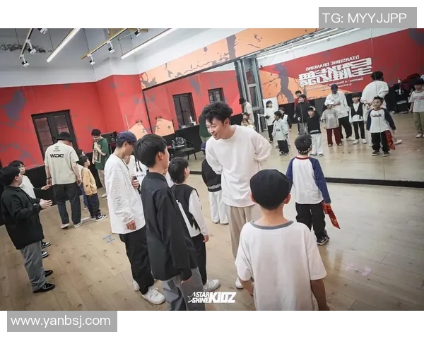 实时新闻南京街舞队的防反策略分析与表现评估探讨